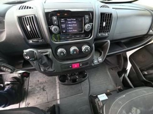 Used 2021 RAM ProMaster 2500 FWD image 6