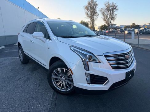 Used 2018 Cadillac XT5 Luxury w/ Driver Awareness Package AWD/4WD image 5