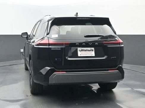 Used 2026 Toyota RAV4 XSE w/ Weather Package image 19