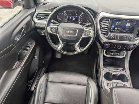 Used 2023 GMC Acadia SLT AWD/4WD image 17
