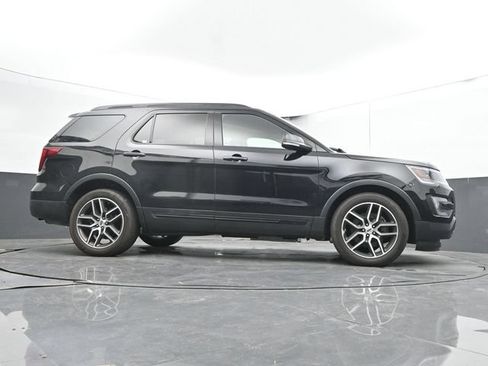 Used 2016 Ford Explorer Sport AWD/4WD image 23