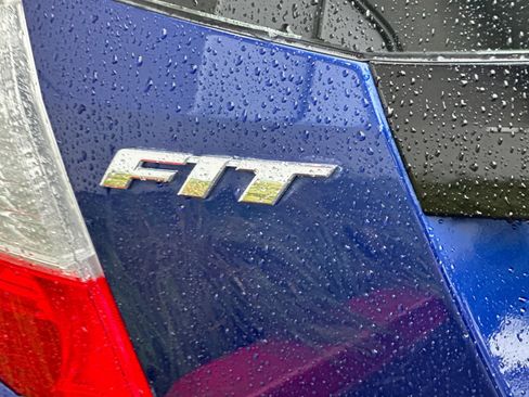 Used 2011 Honda Fit image 21