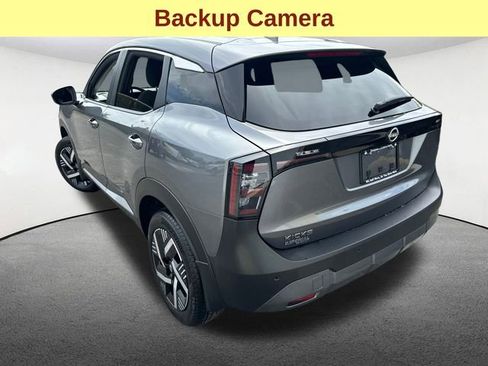 Used 2025 Nissan Kicks SV w/ Charging Package image 10
