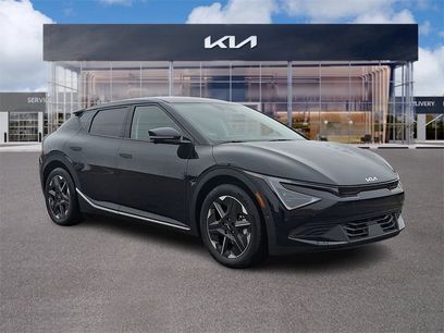 New 2025 Kia EV6 Light w/ Light LR Technology Package