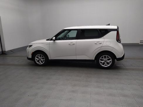 Used 2023 Kia Soul LX w/ LX Technology Package image 3