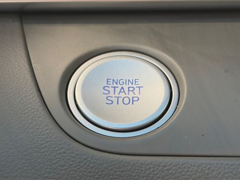 Used 2024 Hyundai Elantra SEL w/ Convenience Package FWD image 34