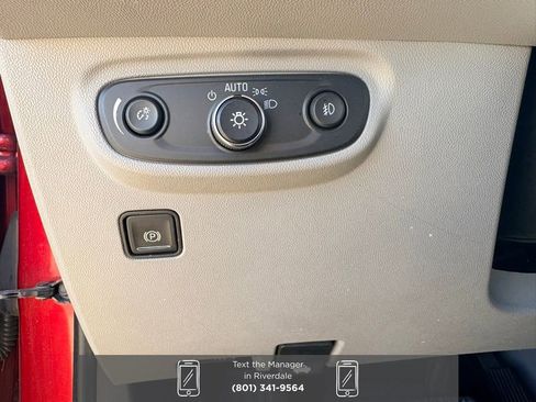 Used 2018 GMC Terrain SLT w/ Infotainment Package II image 27