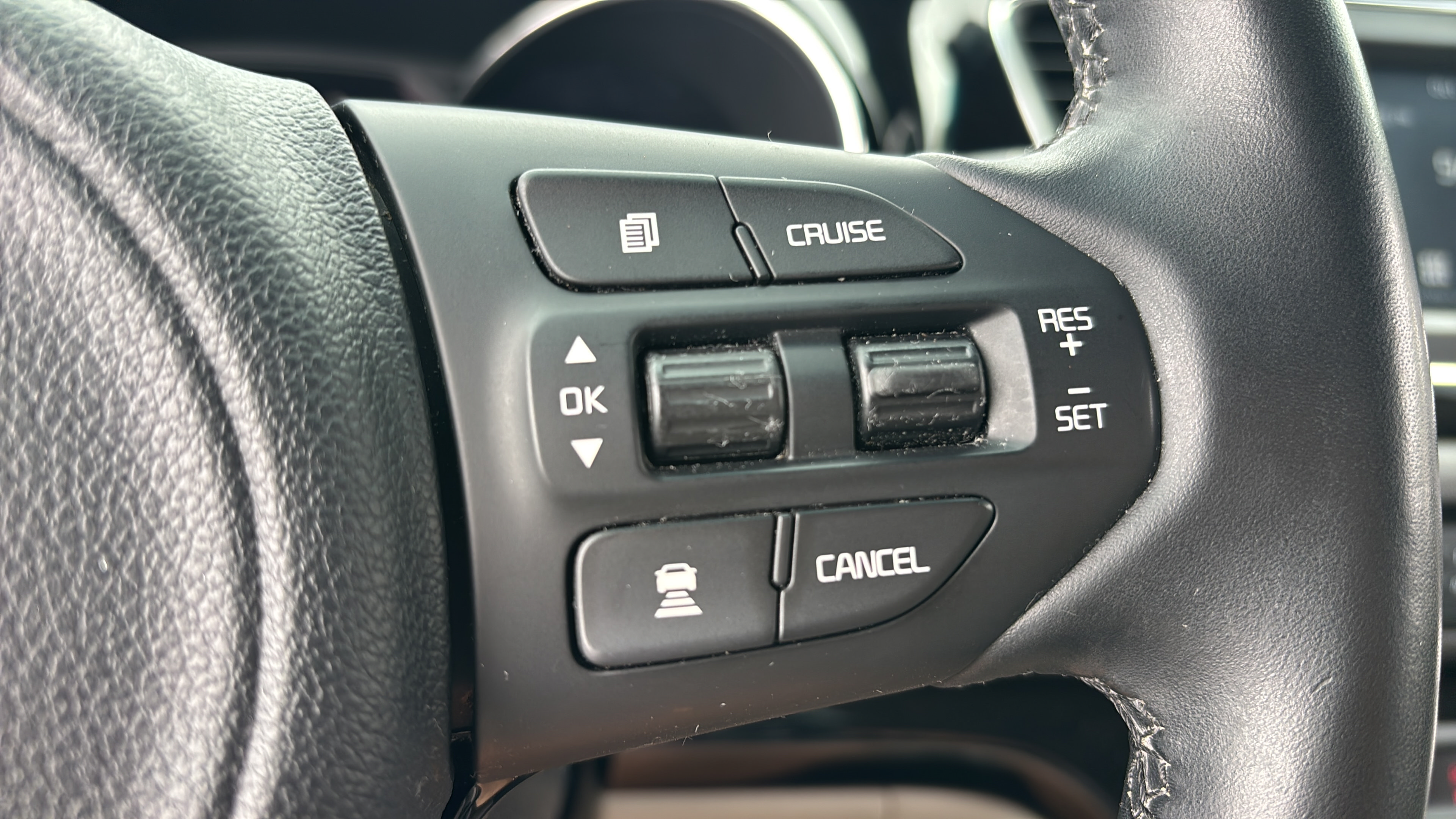 Used 2018 Kia Sedona EX FWD image 29