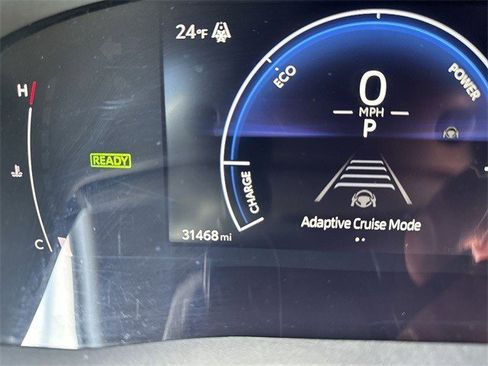 Used 2025 Toyota Camry SE image 15