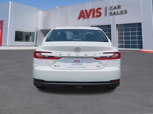 Used 2025 Toyota Camry LE FWD image 5