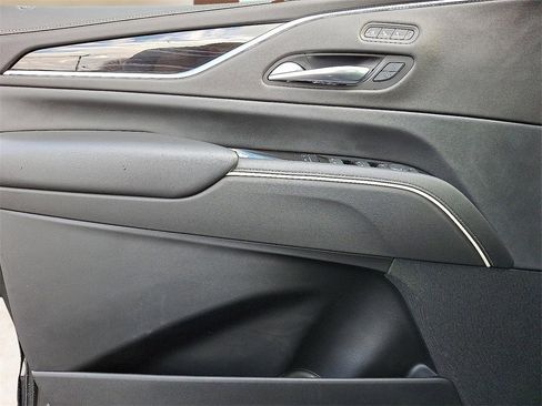 Used 2021 Cadillac Escalade ESV Sport w/ LPO, ONYX Package image 14