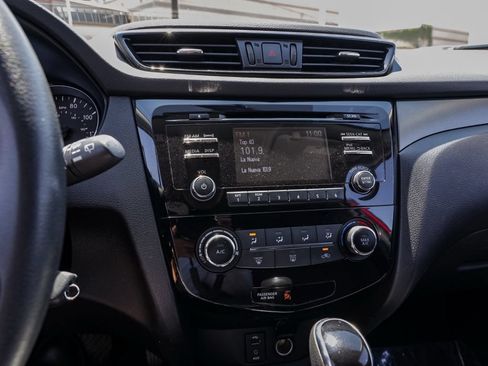Used 2018 Nissan Rogue Sport S w/ S Appearance Package FWD image 26