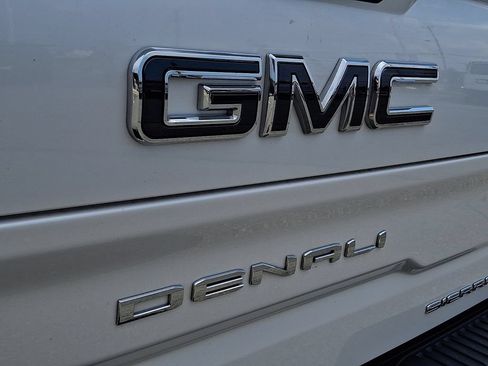 Used 2024 GMC Sierra 1500 Denali Ultimate AWD/4WD image 34