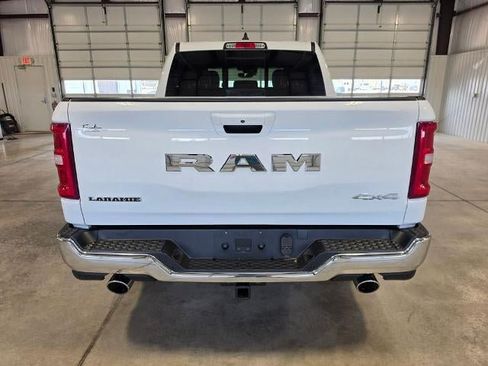 Used 2025 RAM 1500 Laramie AWD/4WD image 4