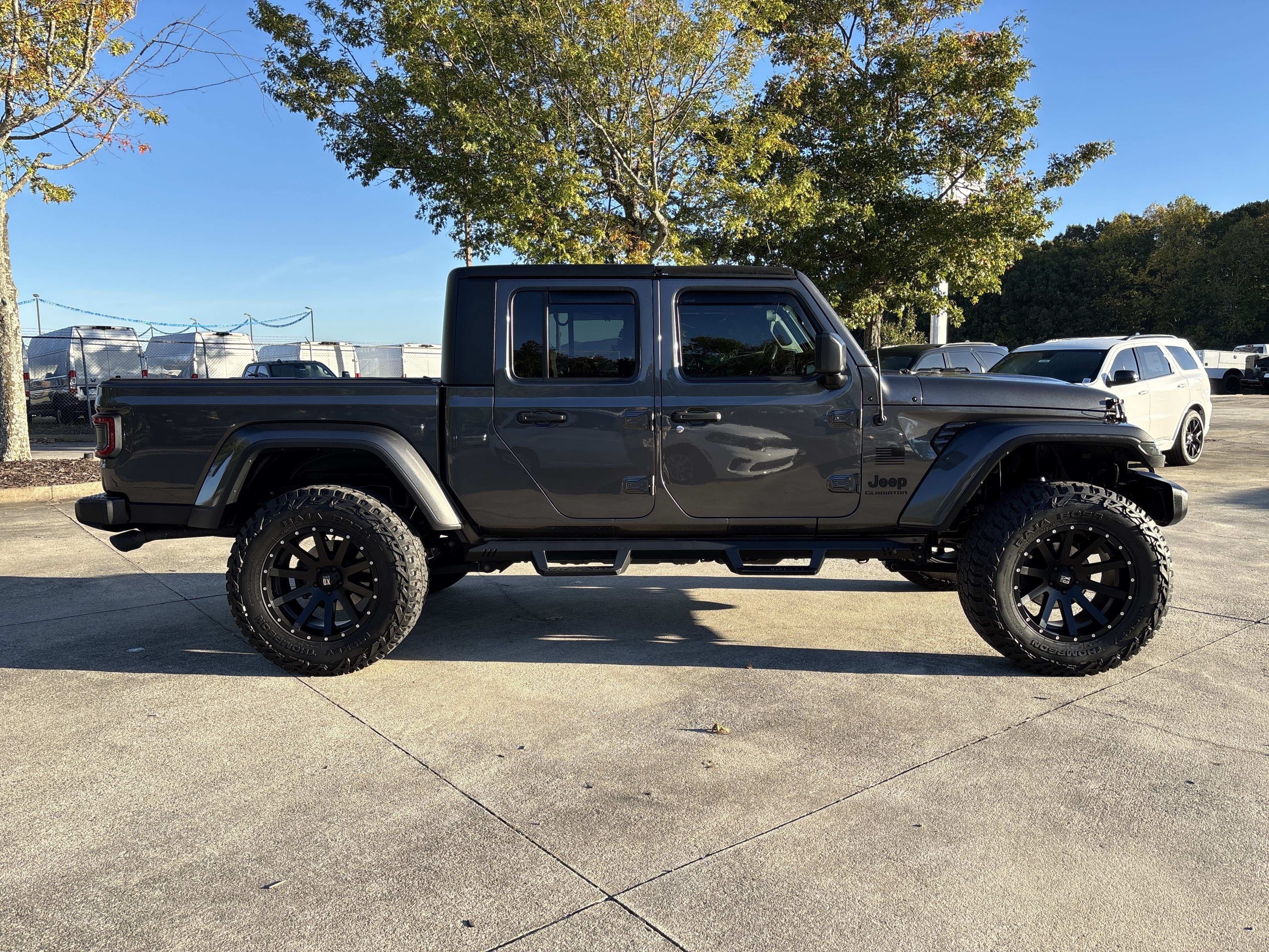 Used 2022 Jeep Gladiator Sport AWD/4WD image 8