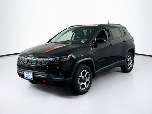 Used 2022 Jeep Compass Trailhawk AWD/4WD image 1