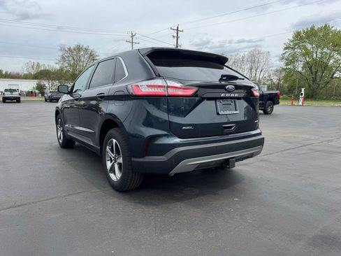 Used 2024 Ford Edge SEL w/ Convenience Package AWD/4WD image 6