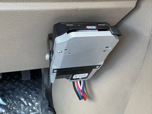 Used 2014 Ford E-350 and Econoline 350 XLT RWD image 30