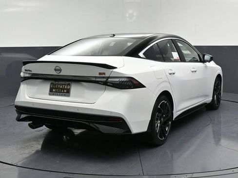New 2026 Nissan Sentra SR w/ SR Premium Package FWD image 4