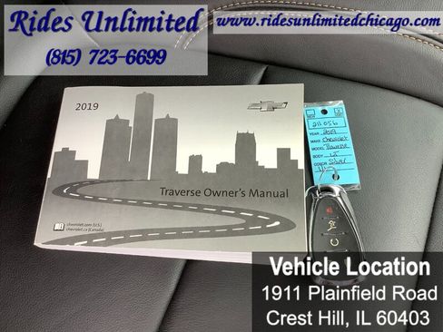 Used 2019 Chevrolet Traverse LT w/ LT Premium Package AWD/4WD image 36