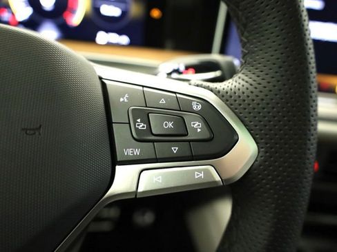 New 2026 Volkswagen Tiguan SEL R-Line image 24