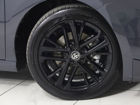 Used 2025 Toyota Camry SE image 13