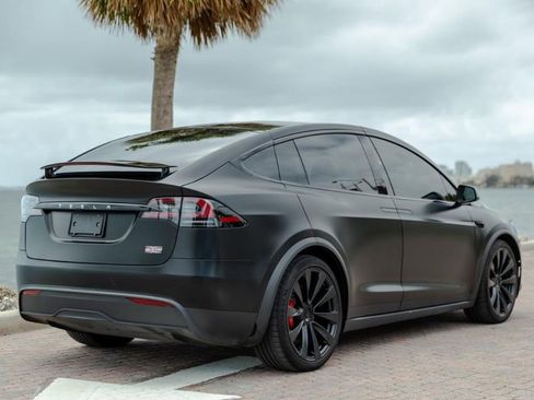 Used 2023 Tesla Model X Plaid image 2