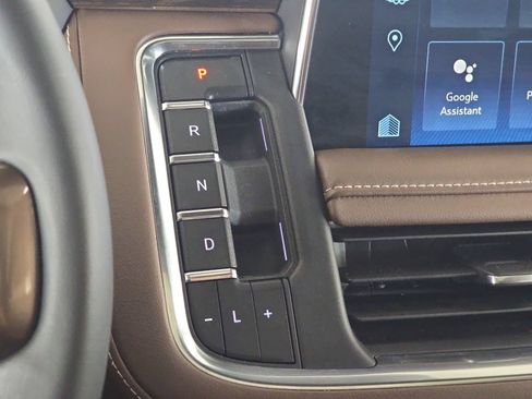Used 2024 Chevrolet Tahoe High Country w/ Max Trailering Package AWD/4WD image 26