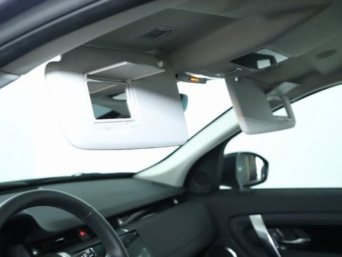 Used 2025 Land Rover Discovery Sport S image 20