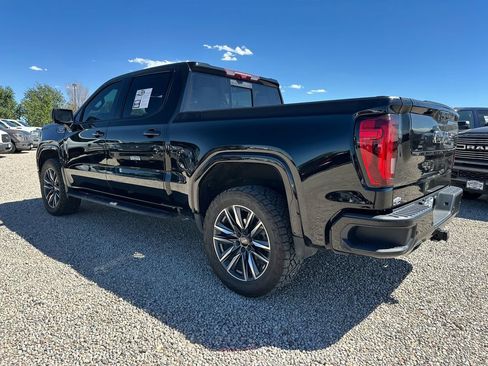 Used 2022 GMC Sierra 1500 AT4 w/ AT4 Premium Package AWD/4WD image 8