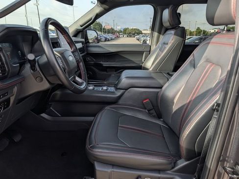 Used 2024 Ford Expedition Limited AWD/4WD image 29