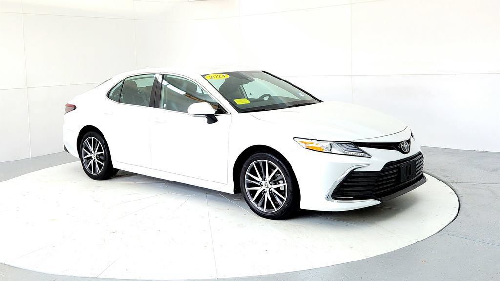 Certified 2024 Toyota Camry XLE w/ Cold Weather Package AWD/4WD image 7