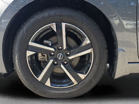 Used 2024 Nissan Sentra SV FWD image 33