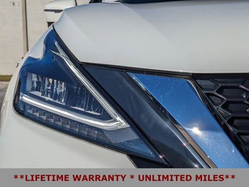 Used 2024 Nissan Murano SL image 11