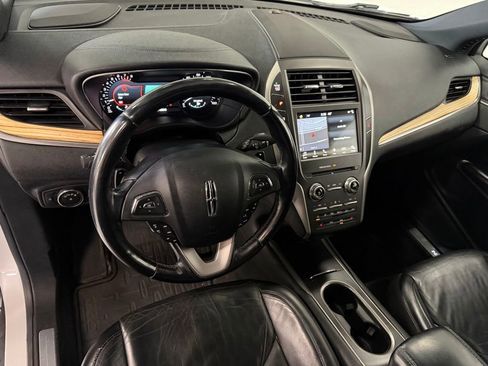 Used 2016 Lincoln MKC Select w/ Select Plus Package AWD/4WD image 9