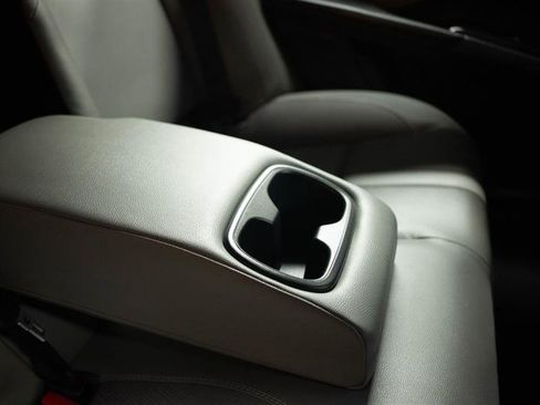 Used 2025 Toyota Camry SE FWD image 17