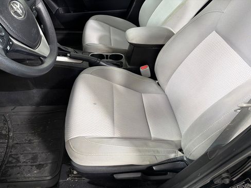 Used 2014 Toyota Corolla LE image 13