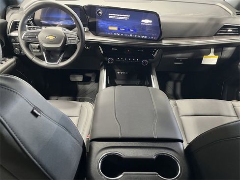 New 2026 Chevrolet Suburban Premier w/ Sun And Tow Package image 17