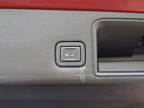 Used 2022 GMC Terrain SLE w/ Driver Convenience Package image 29