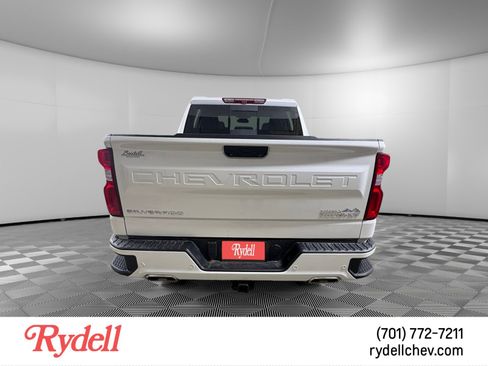 Used 2024 Chevrolet Silverado 1500 High Country image 4