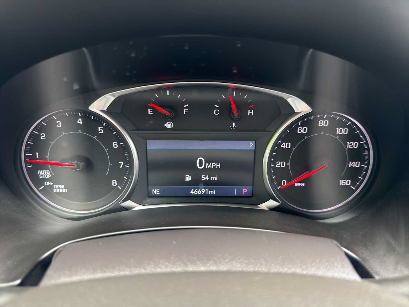 Used 2024 GMC Terrain SLT AWD/4WD image 13