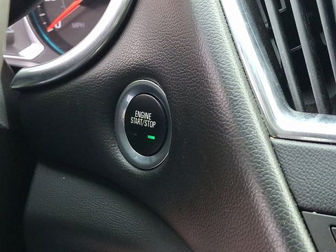 Used 2018 Chevrolet Malibu Premier w/ Premier Sun and Wheel Package image 28