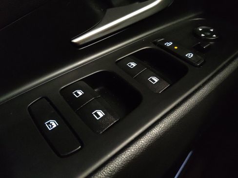 Used 2024 Hyundai Elantra SE FWD image 27