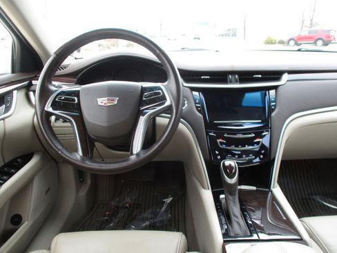 Used 2016 Cadillac XTS Luxury w/ Driver Awareness Package image 15