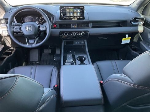 New 2025 Honda Pilot TrailSport image 11