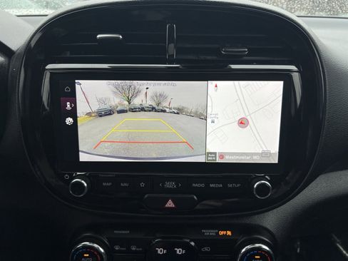 Used 2023 Kia Soul EX image 19