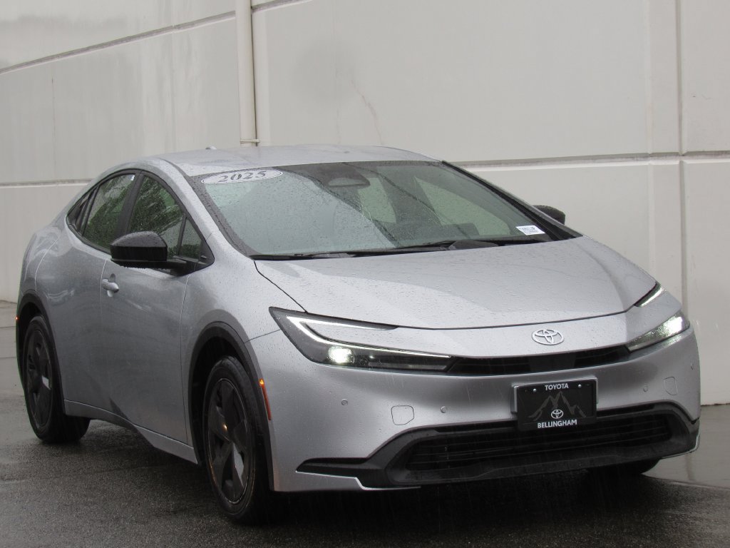 Certified 2025 Toyota Prius LE FWD image 2