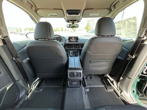New 2026 Nissan Rogue SV w/ Rock Creek Premium Package AWD/4WD image 38