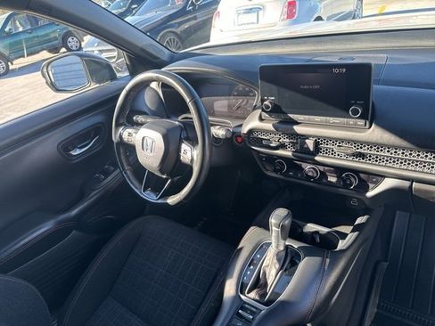 Used 2023 Honda HR-V Sport image 12