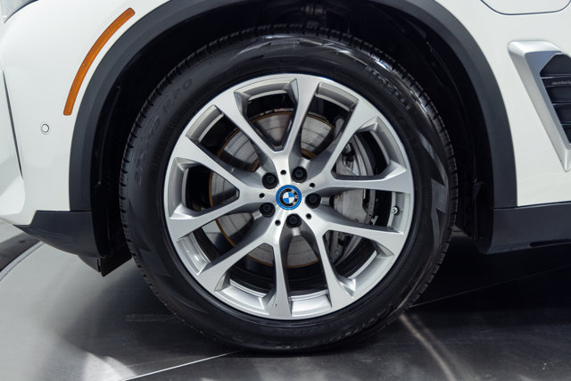 Used 2024 BMW X5 xDrive50e w/ Climate Comfort Package AWD/4WD image 27